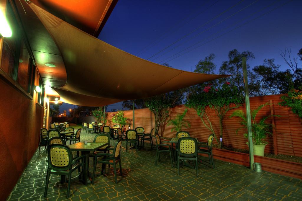 Halls Creek Motel Екстериор снимка